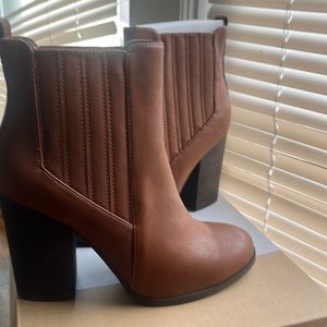 Brand new brown boots!